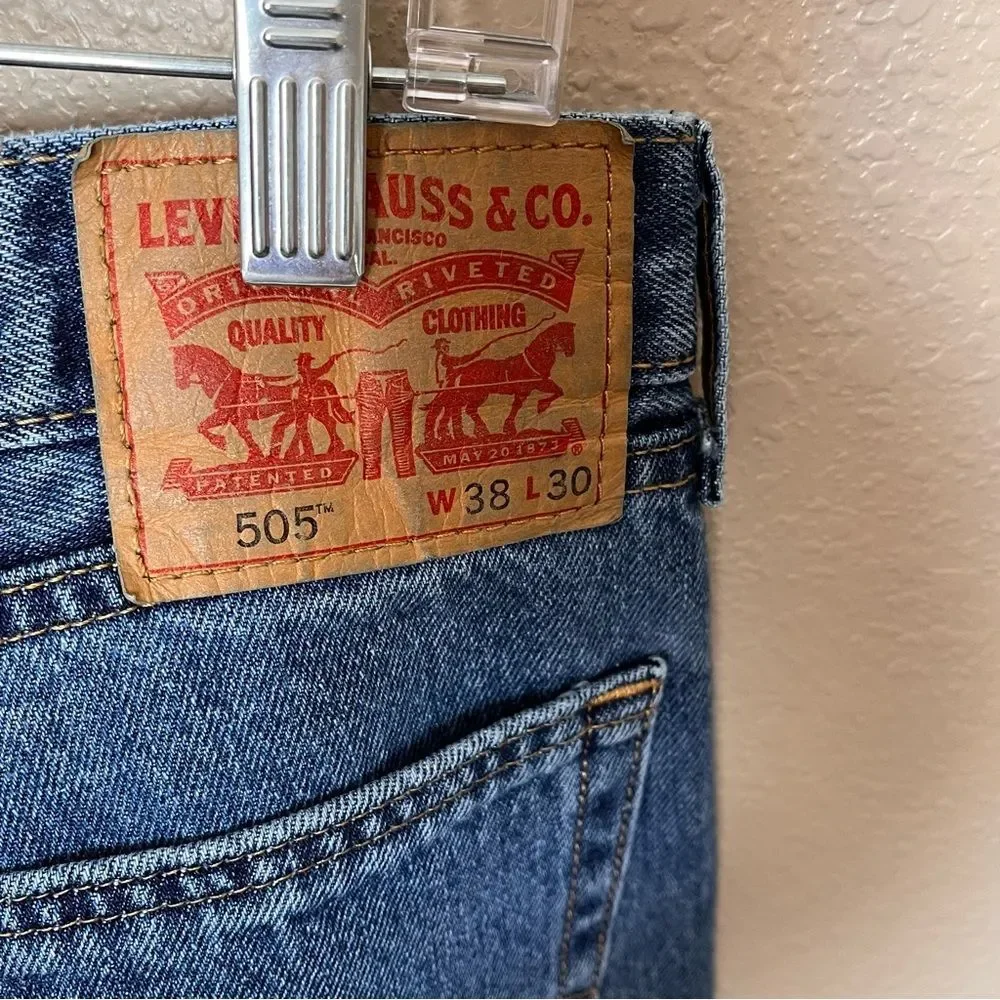 Levi's 505 Regular Fit Straight Leg Jeans in Begonia Overt Blue Size 38